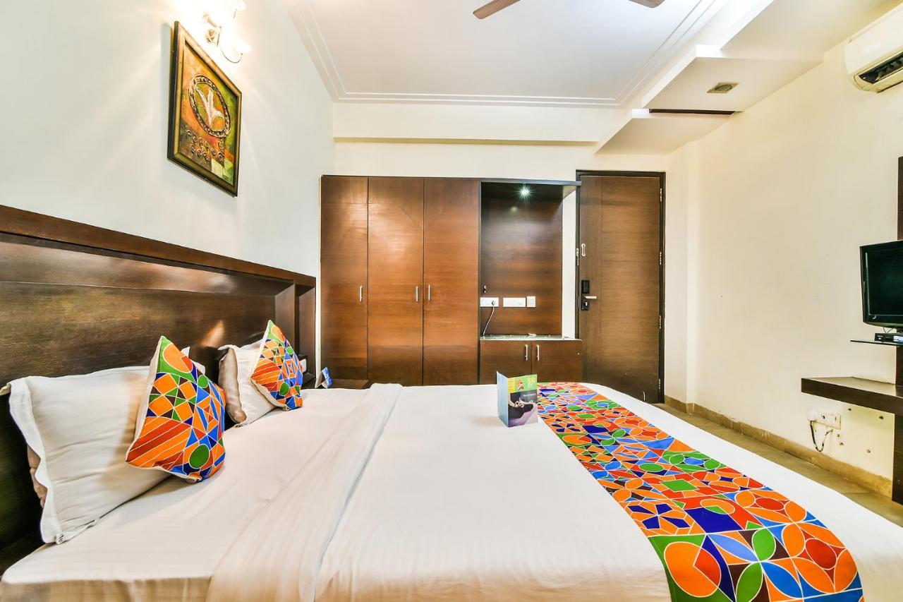 Fabhotel Oasis Dlf Phase 3 Gurgaon Exterior foto